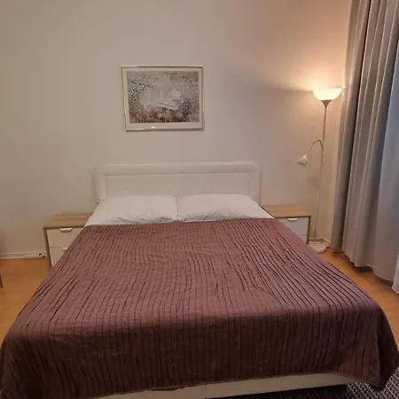 Londynska 83 * Prague